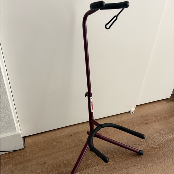 Black Guitar Case with Accessories - Picture 8 of 8